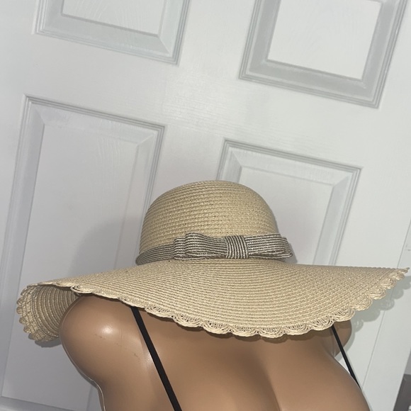 Sun hat - Picture 3 of 5